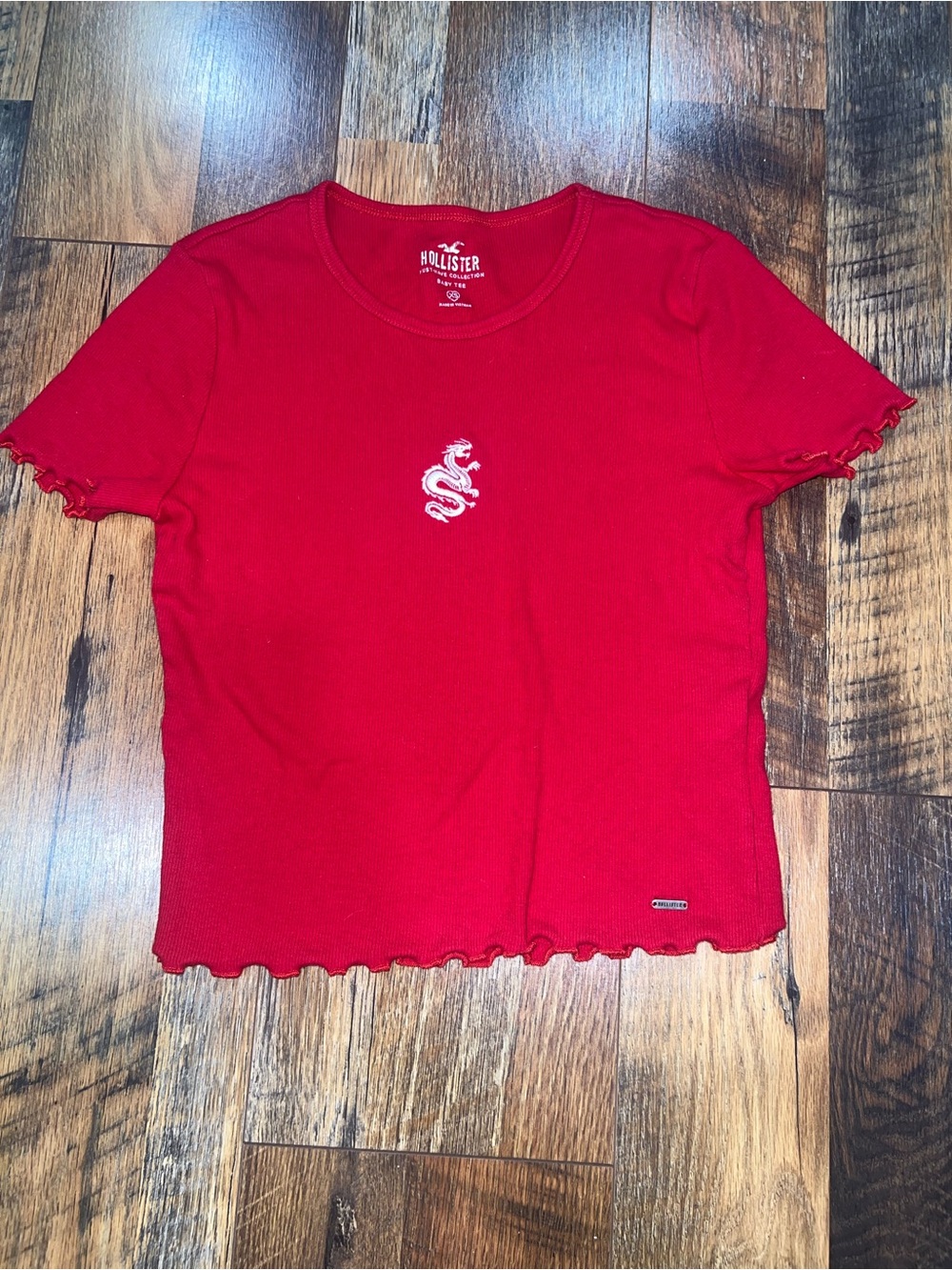Hollister Red Ribbed Short Sleeve Tee with White Embroidered Dragon